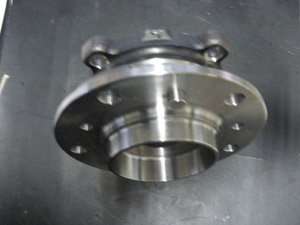 Moyeu roulement AV - 243.80 HT prix unitaire