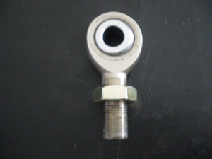 Rotule de tirant de chasse sur AV de berceau pas 3/4 AG (petit contre écrou)= 2 x 162.00 = 324.00 HT