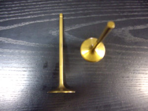 Soupape ADM Titane S42 tige de 5 diam. 35 (prix pièce)- 147.00 HT