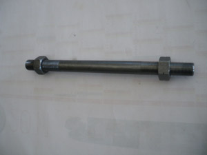 Tige de tirant train AR (avec écrou) = 2 x 44.20 = 88.40 HT