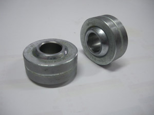 Rotules borgnes diam. 12 de canon int. de triangle AR (pour entretoise non guidée) = 2 x 45.50 = 91.00 € HT