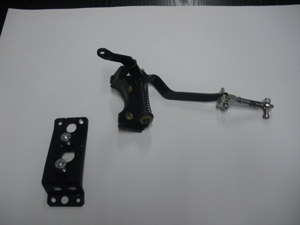 Kit support et palonnier de système accélérateur = 180.00 HT