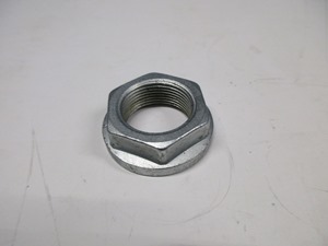 Ecrou de moyeu AR - 9.80 € ht