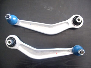 Bras de suspensions Alu AR Droit et Gauche Renforcés - 339.01 HT 