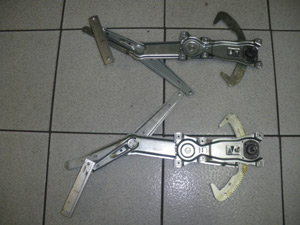 Système manuel à palommier de monte glace AV D ou G à manivelle - 148.32 x 2 = 296.64 HT