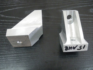 Support de boite alu S1 = 2 x 108.00 = 216.00 HT