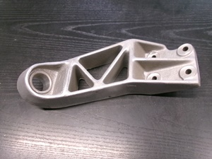 Support moteur S14 côté gauche (avec silentbloc)- 359.00 HT