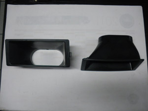 Écoutille d'air (à la place des anti brouillards) - 2 x 102.39 = 204.78 HT