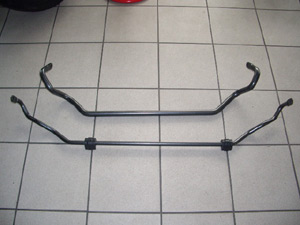 Kit barres stabilisatrices (AV diamètre 27 mm et AR diamètre 20 mm) avec silentblocs durs (pour montage origine) - 461.39 HT