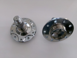 Moyeu AR Gr A renforcé zingué nu - 388.00 € HT pièce