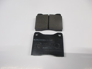 Jeu de plaquettes AV en DS3000/R - 242.00 € HT
+50% de grip et d'endurance avec un coeff de friction de 0.6 - idéal pour le circuit loisir ! (photo non contractuelle)