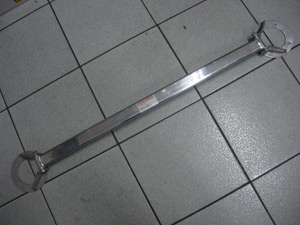 Barre anti-rapprochement AV Alu - 219.90 HT