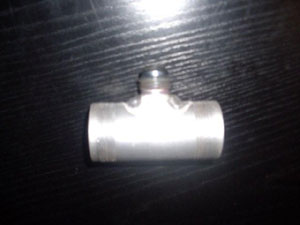 Raccord T en Alu pour durite inférieure