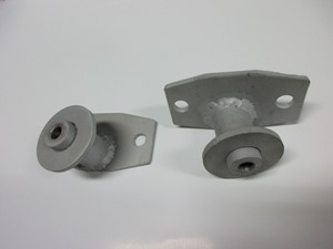 Support de traverse de PC AV en alu - 2 x 85.00 = 170.00 HT