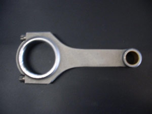 Bielle renforcée forgée en H Lg 142.275, axe diamètre 21, pied 53 (prix unitaire)- 251.67 HT