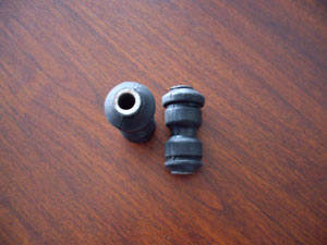 Kit 2 silentblocs de bras AR (2 silentblocs par bras) excentrés (permet du réglage sur le train AR) 2 x 59.00 HT - 118.00 HT