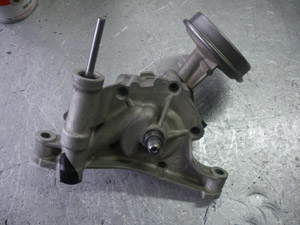 Pompe à huile GrA (diamètre 18) - 593.00 HT