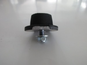 Silentblocs de bas radiateur renforcés vissés = 2 x 25 = 50.00 ht