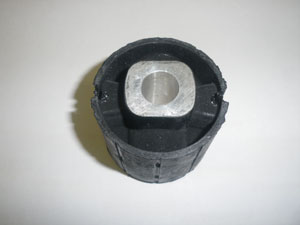 Silentbloc AV de pont sur berceau - 75.00 HT (prévoir pour le changement 0h90 de main d'oeuvre hors dépose repose / véhicule)