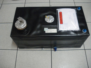 Réservoir souple 40 litres rectangle prévu pour jauge VDO (long.600 x larg.300 x haut. 250)- 1380.00 HT