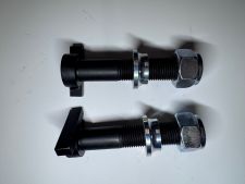 Boulon SP et entretoise pivot ( tête rectifiée et autobloquante) - 2 x 54.00 = 108.00 € ht