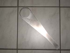 Crochet de remorquage Alu (AV)- 34.28 HT 