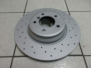 Disque AV percé - 2 x 161.76 = 323.52 HT (V-348 x 30 x 73)