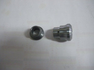 Double calle acier conique / plat de bras AR (coté roue) tirant et bras suspension = 4 x 22.00 = 88.00 HT 