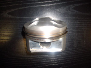 Pistons diamètre 89.90 (3 segments) pour montage avec les bielles Origine (prix pièce)- 267.56 HT