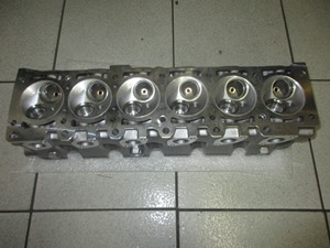 Culasse de 325i neuve - 1480.00 HT